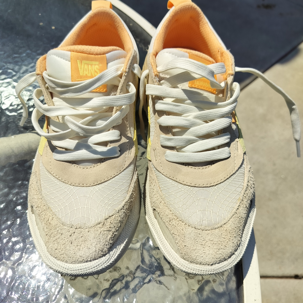 Vans Beige and White Sneakers - Picture 1 of 15